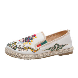Old Beijing Cloth Shoes Womens Ethnic Style Embroidered Shoes Flats Fisherman Shoes Chinese Style Canvas Shoes Embroider Facial Makeup Loafers