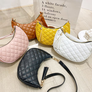 Top Quality Armpit bag small bag 2022 Korean single shoulder bag Lingge bag crescent bag Beg perempuan Korean Style Bag