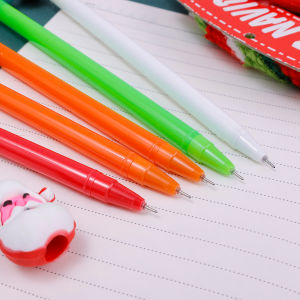 【On Sale】10Pcs สำนักงานโรงเรียนปากกาธีมการ์ตูนน่ารักสำหรับเทศกาลคริสต์มาสขนาด0.5มม. หมึกดำปากกาหมึกเจล