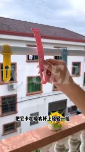 1Pc Hanger Anti-skid Buckle Plastic Clothesline Windproof Hanger Hooks Reusable Clothesline Hanger Fastener Hanger Clips Universal Clothes Drying Rack Outdoor Exquisite Clothes Buckle Household Hook Clip