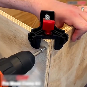 Klem Penjepit Sudut Siku Kayu Klem Siku 90 Derajat isi 4 pcs