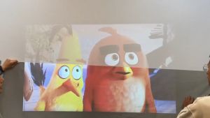 QIAOLET 3D Projector Screen HD Metal Anti-Light Curtain 2.5 มุม กับสีและเท่าที่มีความคมชัด 100 นิ้ว รับประกัน 5 ปี