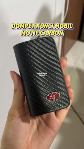 Dompet STNK Mobil Motif Carbon Gantungan Kunci Mobil Elegan Polos Logo 1 Pcs
