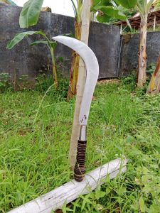 Arit pemotong ranting² pohon dan bambu cap bintang 9 asli MADURA