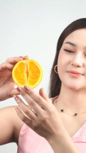 Moncerin Spray Pria & Wanita With Strawberry & Tiramisu Cake For Intimate Area | Harum & Food Grade | MN