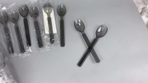 100pcs Spoon Fork Disposable Thickened Plastic Spork Independently Package