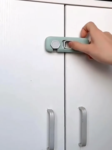 KOI STORE Laci Lemari Bayi Kunci Kulkas Safety lock / pengaman laci pintu serbaguna / pengaman laci lemari