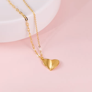 Chow Sang Sang 周生生 999 Gold MINTYGREEN Heart-shaped Necklace for Women 47cm 94534N Price-by-Weight 4.64g Gold