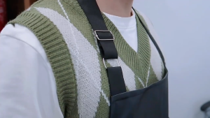 Leather Apron for Cooking Apron Waterproof Barista Apron Apron with Pockets Black Apron