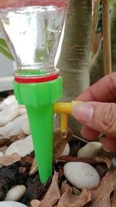 หัวหยดน้ำอัตโนมัติ วัสดุเกรดพรีเมี่ยม ทนทาน แข็งแรง เหมาะสำหรับต้นไม้