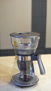DeLonghi - Drip Coffee Maker ICM 17210 - Alat Seduh Kopi Elektrik