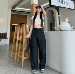 กางเกงขากระบอกทรงบอลลูน ผ้าออดี้ ผ้าหนา มีdetailกระเป๋าด้านหลัง