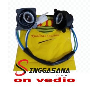 SOKET FITTING COP LAMPU DEPAN SUPRA X 125 FI TH 2007 / BATMAN  100% ASLI WIN