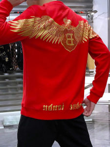 เสื้อฮู้ดสีแดงบุขนแกะทรงสลิมฟิตสำหรับผู้ชาย ปักลายนก แฟชั่นฤดูหนาว 2024 เสื้อฮู้ดคอตตอนผสมโพลีเอสเตอร์ ปกติ