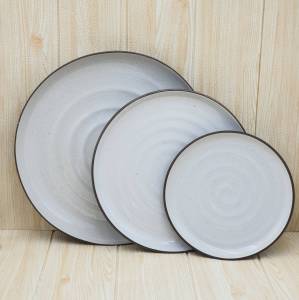 จาน เซรามิค จานสเต๊ก จานสลัด สีครีมขอบน้ำตาล 3 ขนาด ราคารวม 8.5, 11, 13.25 นิ้ว