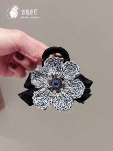 Handmade Floral Hair Clip Womens Versatile Shark Clamp Medium Size Hair Accessories Stylish Hair Grips Fashionable Hairpins