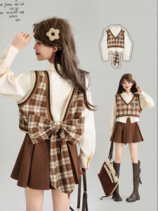 KEIKO | Retro School Style Bowknot Design False Two-piece Set