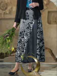 Knit Half Skirt