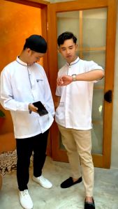 Baju Koko Katun Toyobo Lengan Panjang Putih Ukuran M L XL