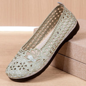 BUJINXUAN | Embroidered Breathable Soft Sole Womens Canvas Shoes