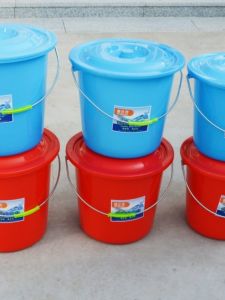 Thickened Tempered Plastic Water Bucket with Lid for Cleaning And Food Storage Non-Slip Floor Mopping Household Utility Bucket