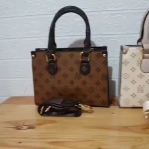 Tas Tote Wanita Import: Ukuran & Desain Elegan