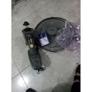 Quạt treo tường Senko TC1626