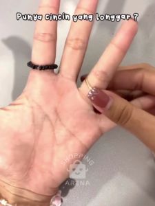 Pengecil Cincin Ukuran Pendek 2cm SATUAN Pengatur Ukuran Ring Jari Tangan Bentuk Spiral Ulir Mudah Dilepas Pasang Perhiasan Size Murah Termurah Finger Kecil Tukang Aksesoris Alat Perhiasan Tools Karet Small Peralatan Perlengkapan Shopping Arena Malang