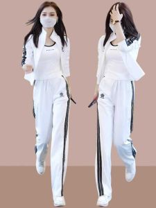 ชุดกีฬาลำลองสำหรับผู้หญิง ชุดกางเกงขายาวแขนยาว แฟชั่นฤดูใบไม้ผลิและฤดูใบไม้ร่วง ชุดสองชิ้น วัย 35 ปีขึ้นไป