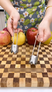 Dụng Cụ Tách Cuống Ớt Chuông & Lấy Lõi Táo Lê Inox 304 Tiện Lợi Cho Nhà Bếp