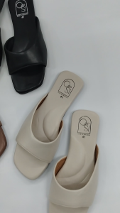 (No.1605)รองเท้าแตะไซส์ใหญ่ หน้าแผ่น หนังเรียบ สีเรียบ ดูดี เบอร์ 41-45