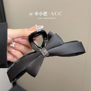 กิ๊บติดผมรูปฉลามสีดำหรูหราสำหรับผู้หญิง กิ๊บติดผมสไตล์ใหม่ปี 2025 ทรงหางฉลามสุดหรูหรา ประดับโบว์ผูกผมสีดำ ทรงหางฉลามสุดหรูหรา