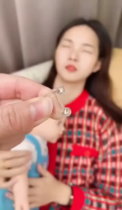 Dụng Cụ kẹp mũi chống ngáy ngủ tiện dụng