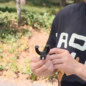 Khóa gắn xe máy chuyên dùng chống trộm mũ bảo hiểm treo đồ đa năng bằng hợp kim chắc chắn (KCTM.0698)