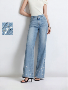 Vero Moda | Sequins Pockets Lifting Micro Flare Jeans