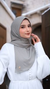 Albata Hijab - Lizzy Knit Instant Square Cotton - Hijab Instan