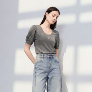 3COLOUR·S | Round Neck Sparkling Puffed Sleeve Blouse