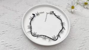 Vintage Silver Barbed Wire Thorn Choker Necklace Black Rope Wrap Spiked Rivet Collar Goth Punk Y2K Grunge Hip Hop Neck Jewelry