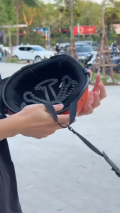 Miếng lót mũ bảo hiểm silicone thoáng khí chống bí– Set 2 cái – Đội êm giữ nếp tóc dễ gắn mọi mũ