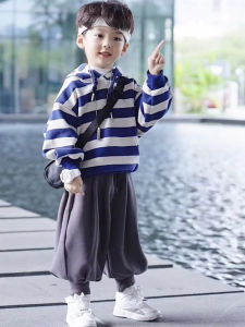 Trendy Boys Two-Piece Set Fashionable Korean Style Cotton Blend Comfortable Fit Spring Autumn Wear for Active Kids