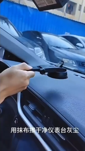 Giá đỡ kẹp điện thoại gắn trên taplo xe ô tô - A29