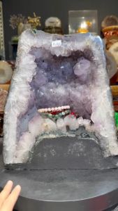 rare water element crystal geode 五行“水土” 💯天然紫晶洞 m字形💰 骨干紫晶体 大花紫晶 厚体管腰✔️ 黄绿幽灵边💰 鲨鱼洞🦈    (如定制实木底座另加RM60) 👈🏻optional  高Height: 30.5cm  宽Width: 26.5x18cm  洞深Hole: 9cm  重Weight: 15.84kg  ✅  #绝对天然水晶💯 #新山门市工厂🏭 #邮寄或上门自取 #johorbahru #crystal #M字洞 #水土形