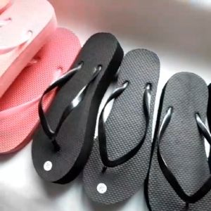 SENDAL JEPIT CEWEK WARNA HITAM PREMIUM