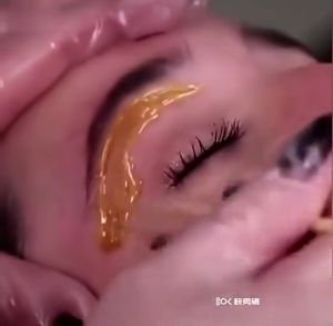 100g/300g/500g Hard Wax Beans Pebble Wax Body Hair Removal Hard Wax Depilatory Beans for Painless Hair Removal For all Body Parts