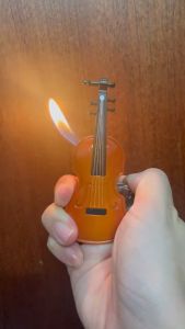 HCM Bật Lửa Móc Khóa Xài Gas Hình Cây Đàn Violon