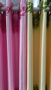 ผ้าม่านหน้าต่างแบบเจาะห่วงตาไก่พิมลายสองหน้าลายดอกทานตะวันหนา