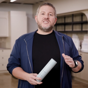 KEVIN.MURPHY TOUCHABLE 250ml | Dry Spray Wax | Finishing Spray | Touchable Hold and Finish | Pliable with a satin sheen l Skincare for hair | Natural Ingredients | Weightless | Sulphate Free | Paraben Free | Cruelty Free | Eco-friendly l WOOSHOP