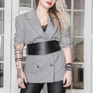 Stylish Womens Leather Obi Belt Wide Waist Wrap for Dresses Adjustable Fit Comfortable and Versatile Accessory