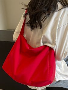 Red Canvas Tote Bag Womens Lightweight Crossbody Bag Large Capacity Casual Commuting Bag Fashionable Ins Style 2025 New Arrival