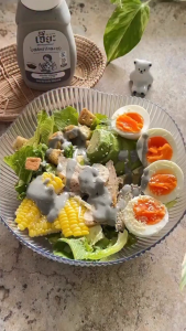 น้ำสลัดครีมชาโคลงาดำ